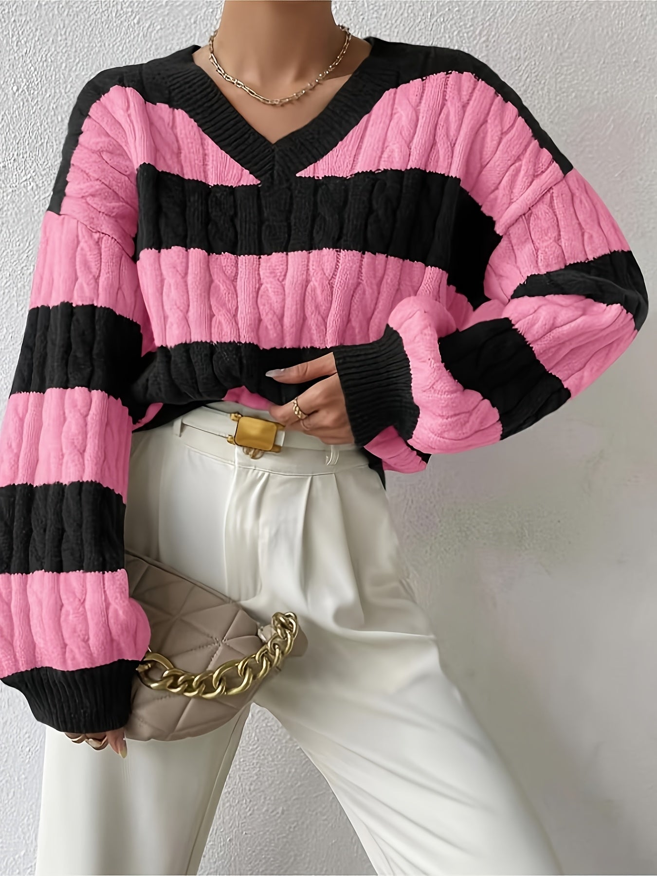 Anita | Gestreepte Kabelgebreide Trui Met V-Hals