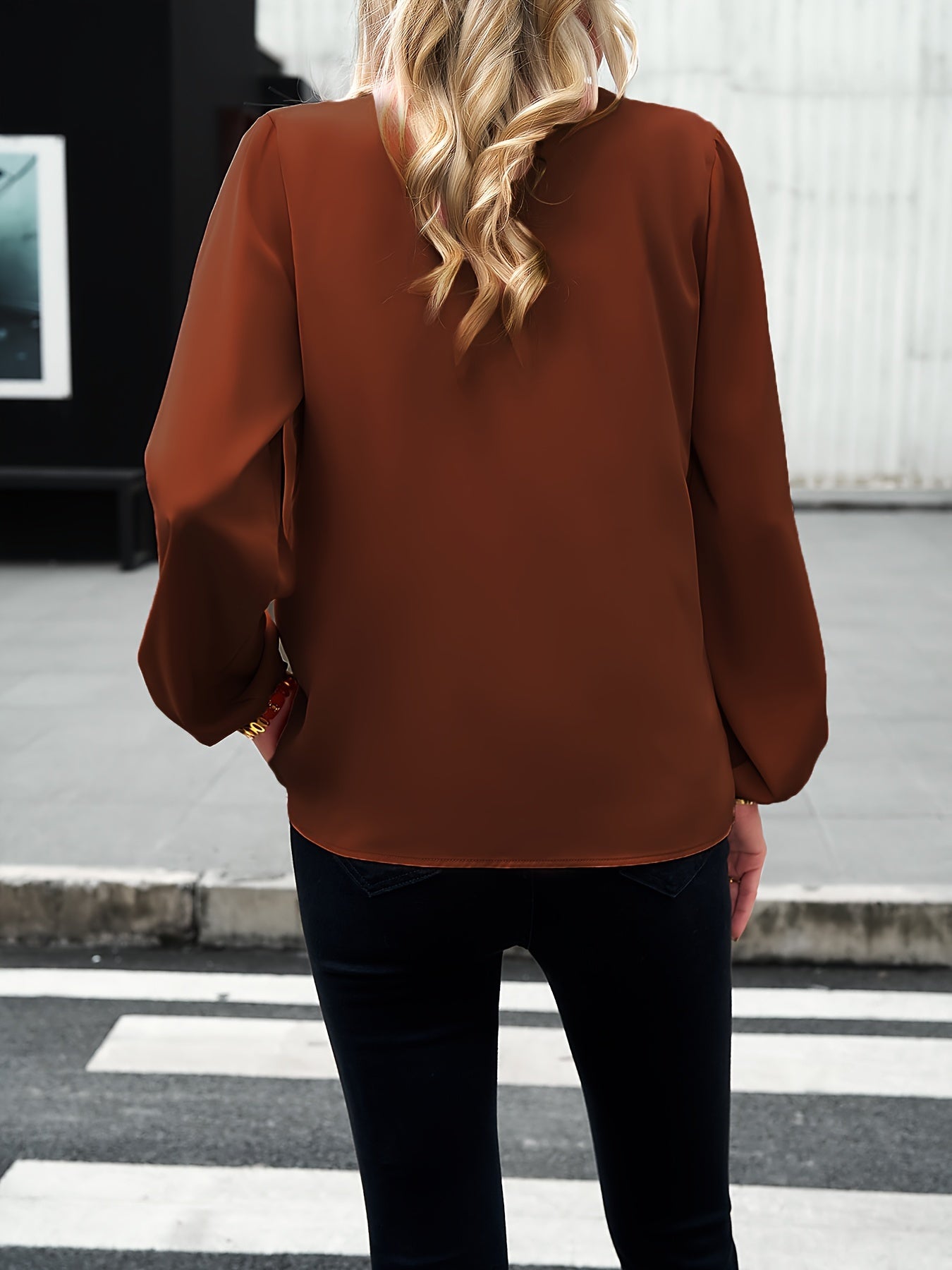 Marja | Elegante V-Hals Blouse Met Lantaarnmouwen