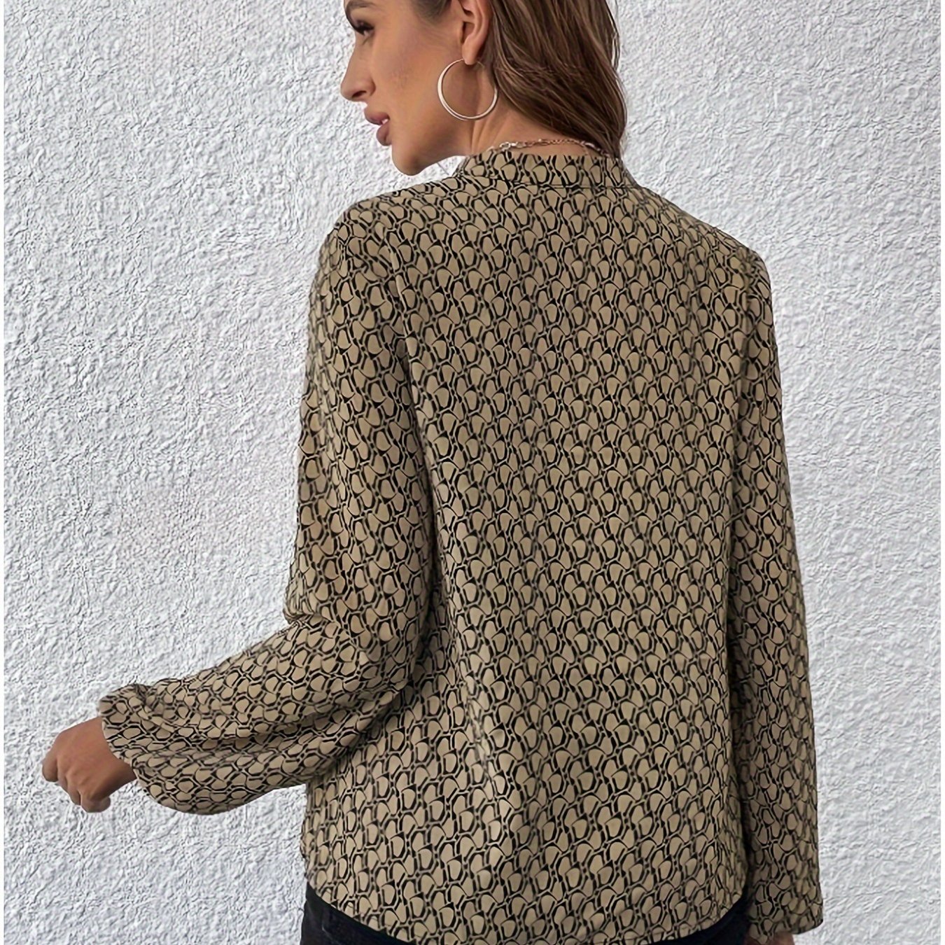 Helena | Blouse Met Ingekeepte Hals En Vintage Print