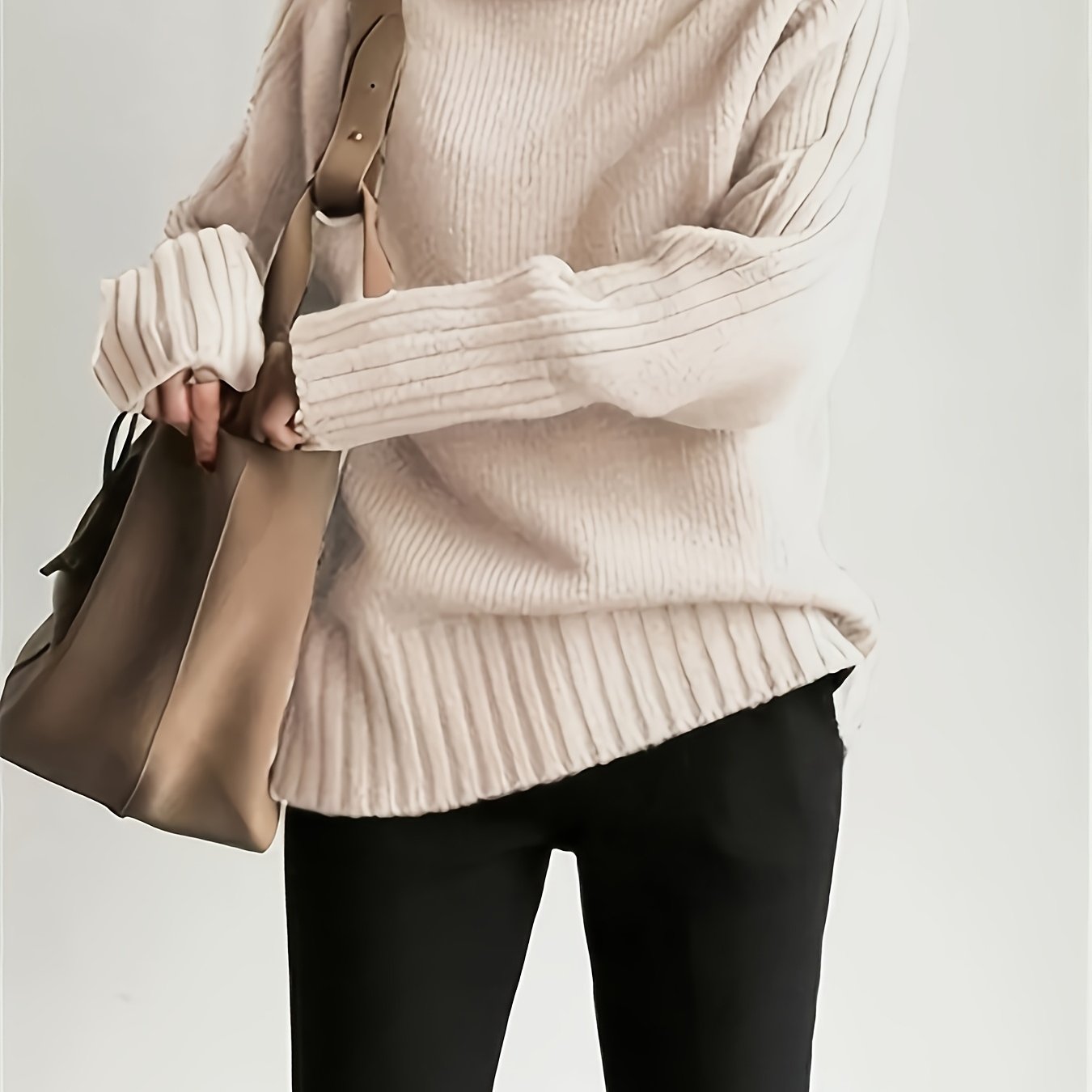 Lydia | Elegante Coltrui Met Hoge Nek