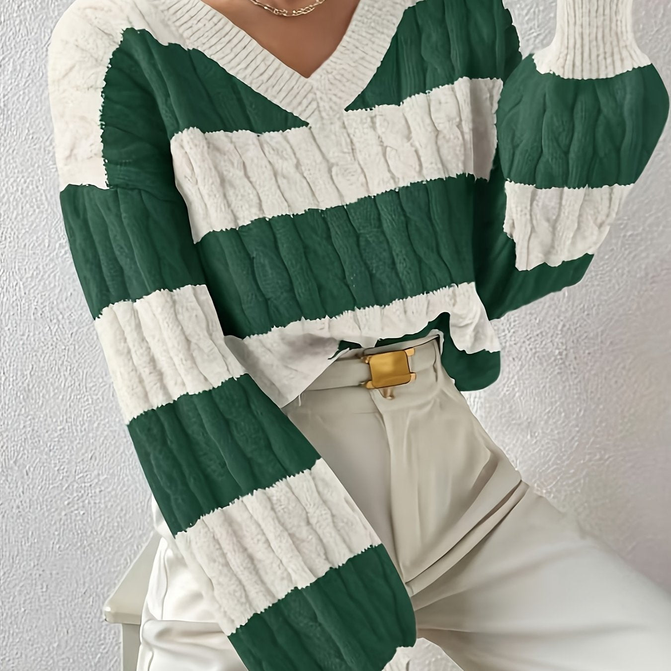 Anita | Gestreepte Kabelgebreide Trui Met V-Hals