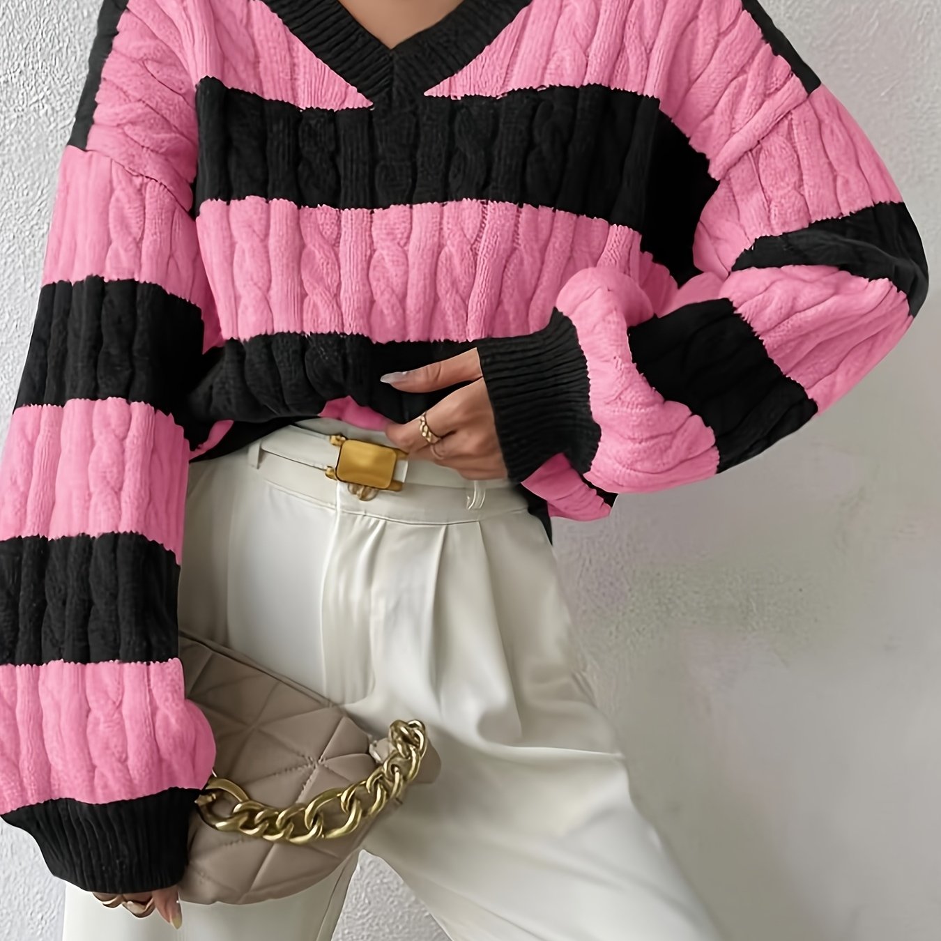 Anita | Gestreepte Kabelgebreide Trui Met V-Hals