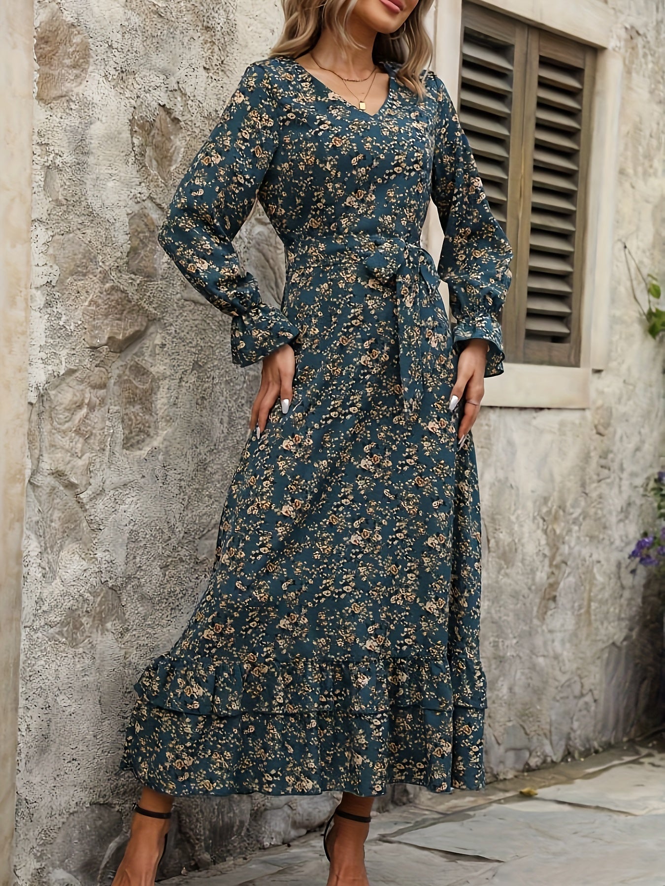 Eef | Lange Bloemenjurk Met V-Hals