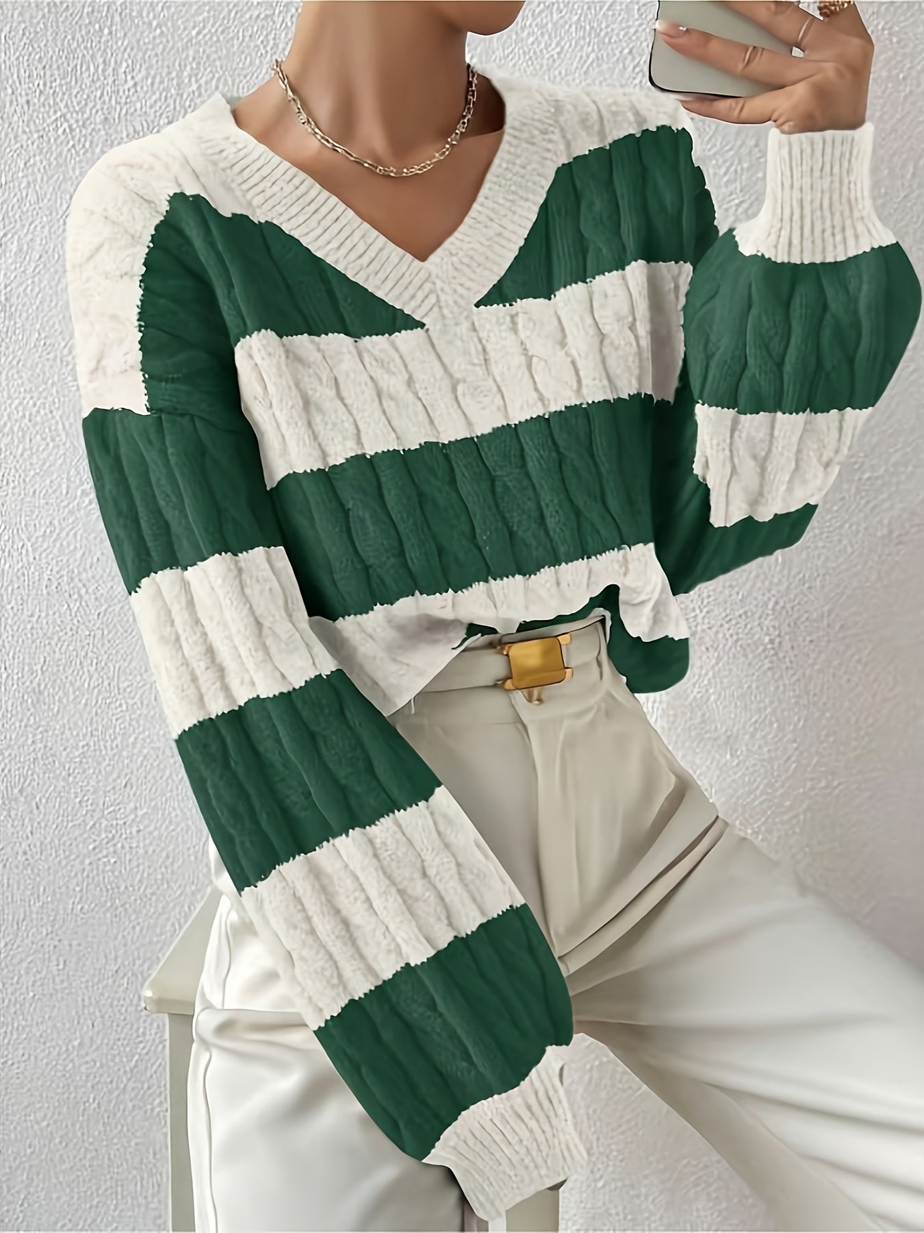 Anita | Gestreepte Kabelgebreide Trui Met V-Hals