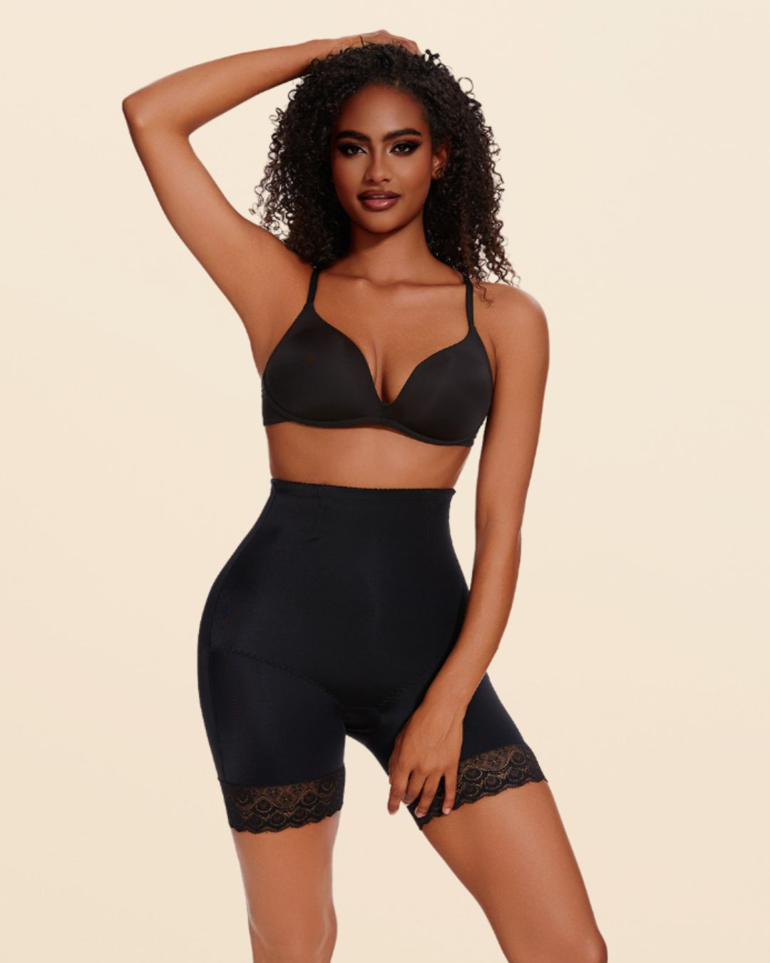 Leontine | Anti-Schuurshort met Kanten Afwerking