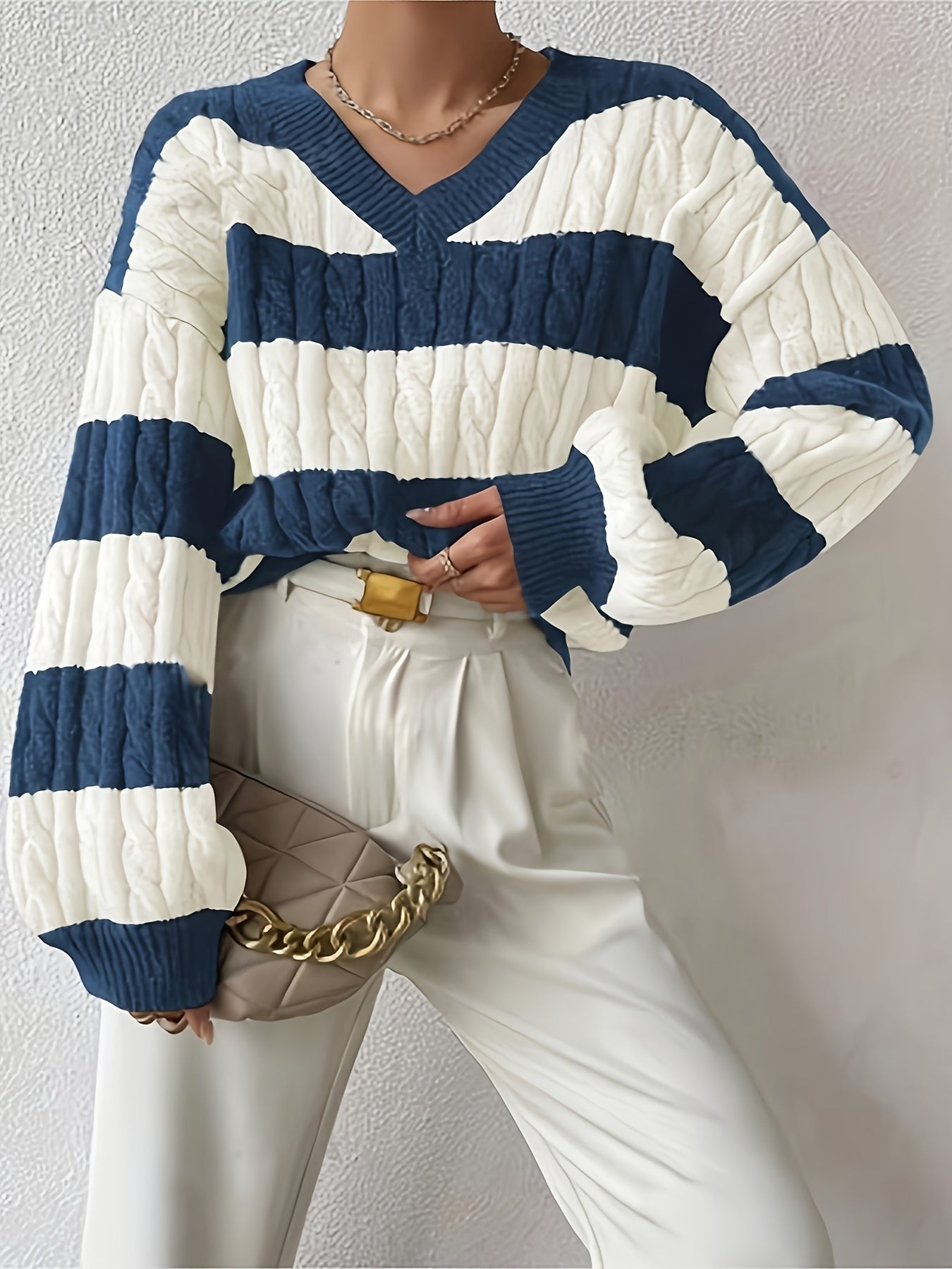 Anita | Gestreepte Kabelgebreide Trui Met V-Hals