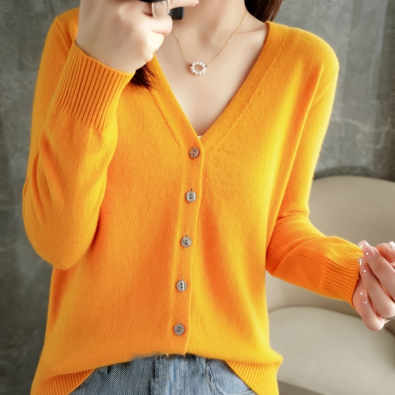 Julie | Effen vest met V-hals