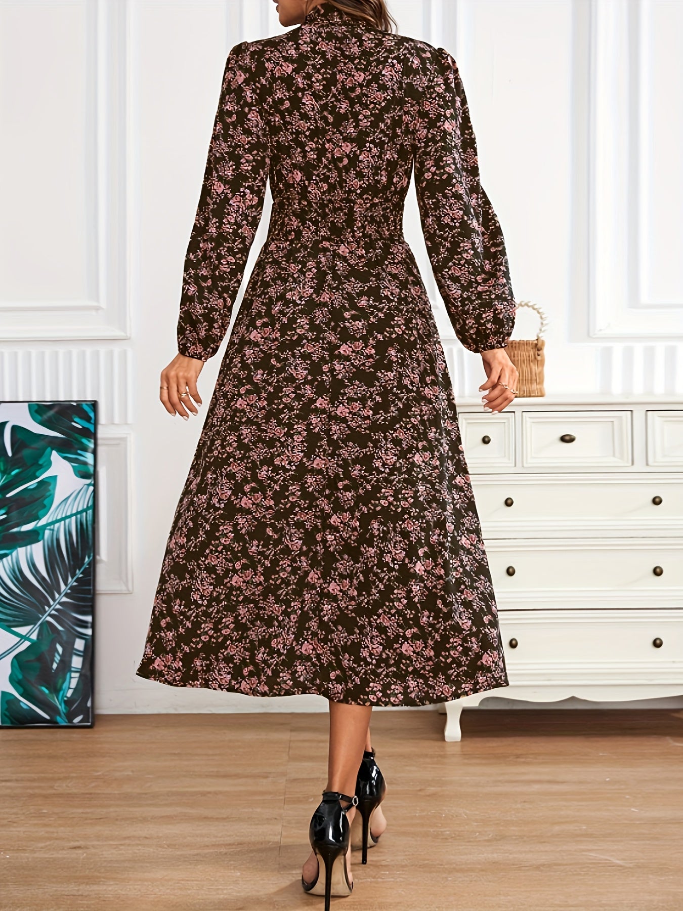 Gisela | Elegante Bloemenprint Jurk Met Mock Hals