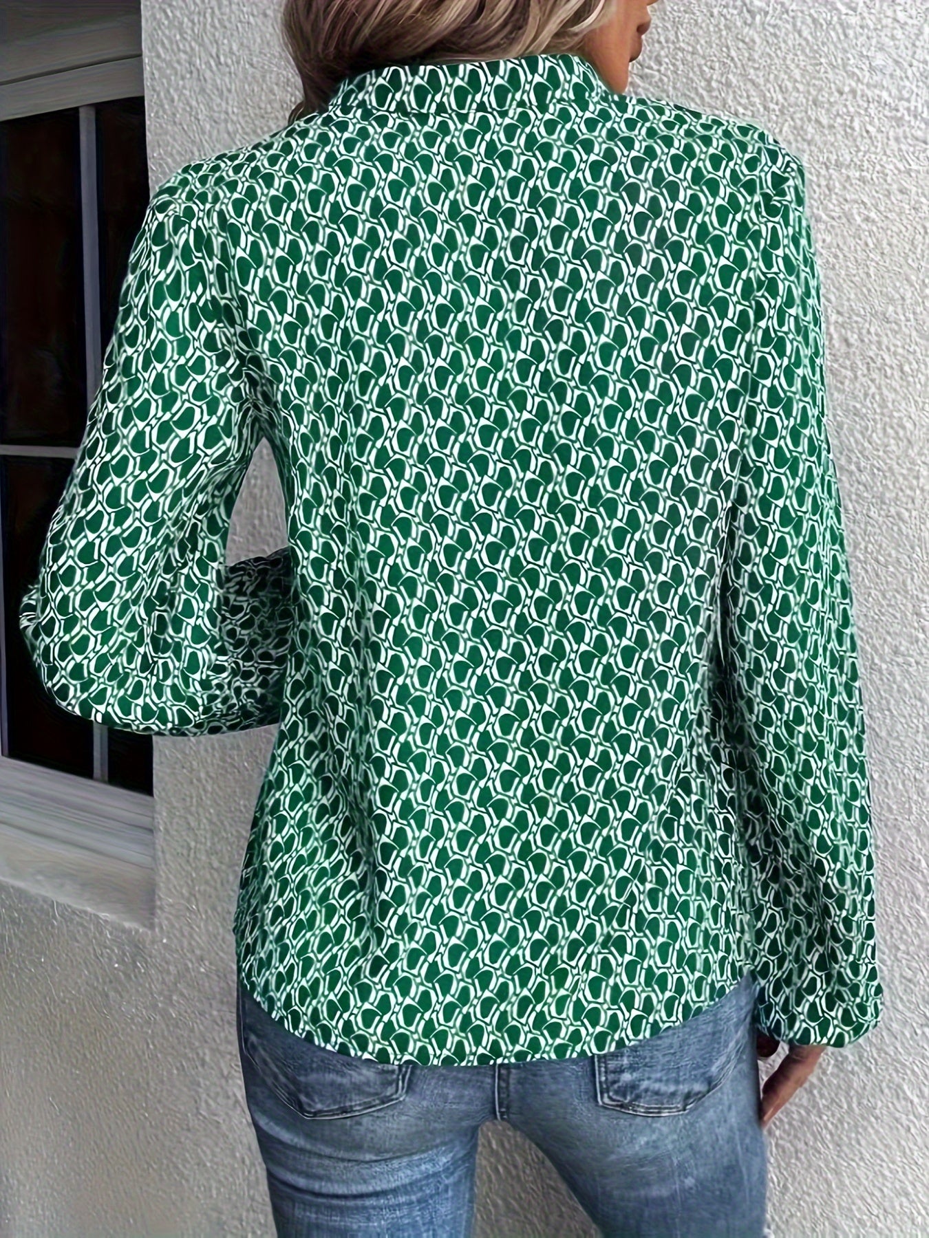 Helena | Blouse Met Ingekeepte Hals En Vintage Print