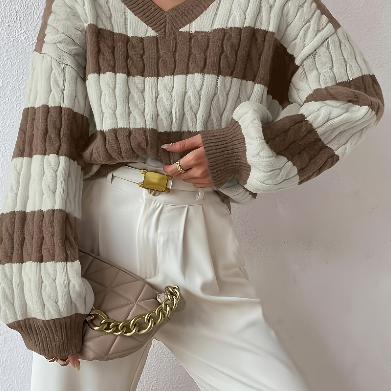 Anita | Gestreepte Kabelgebreide Trui Met V-Hals