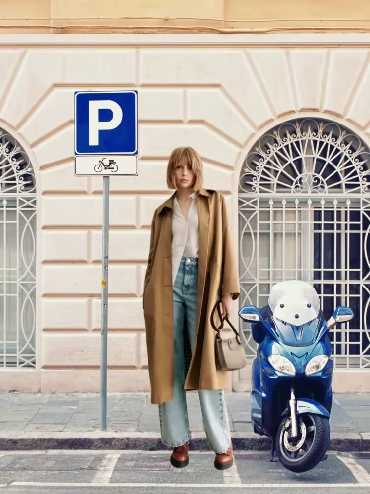 Eline | Lange Jas Met Tijdloos Design